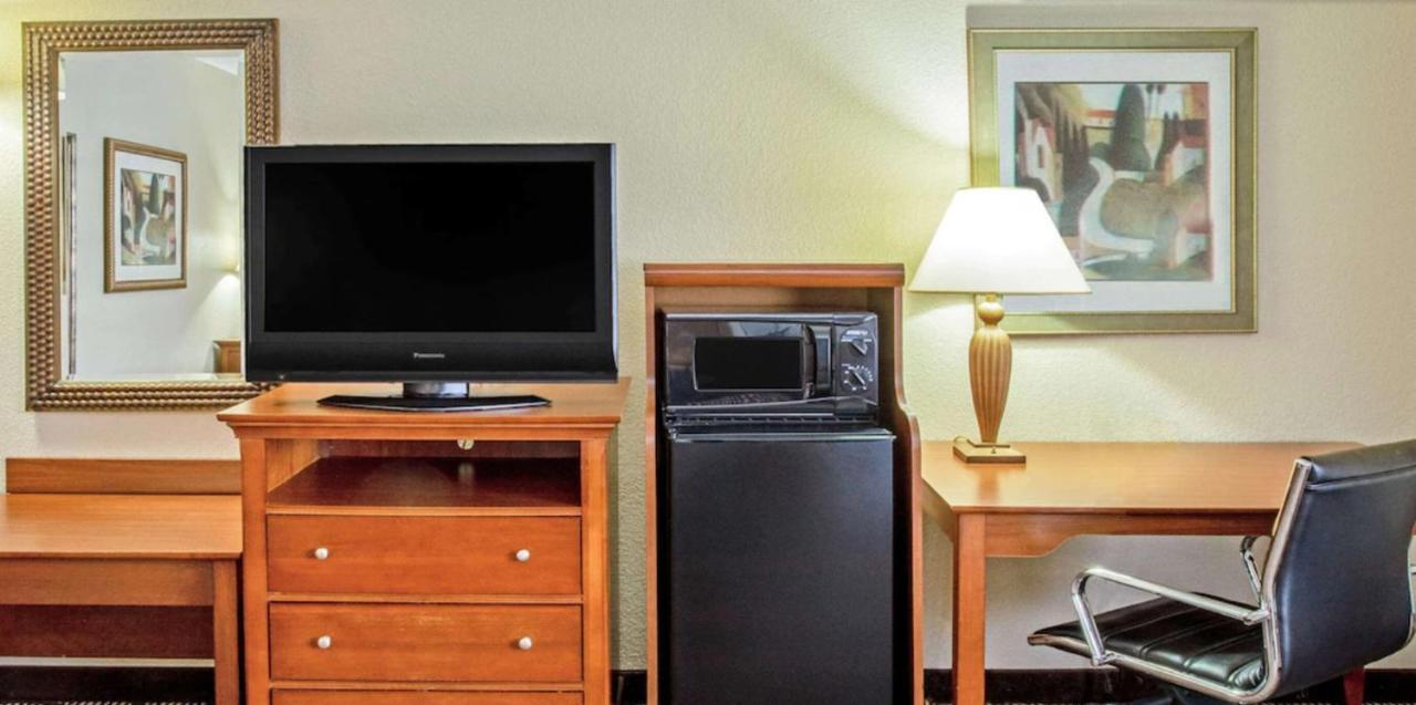 La Quinta By Wyndham Minneapolis-Минетонка Екстериор снимка